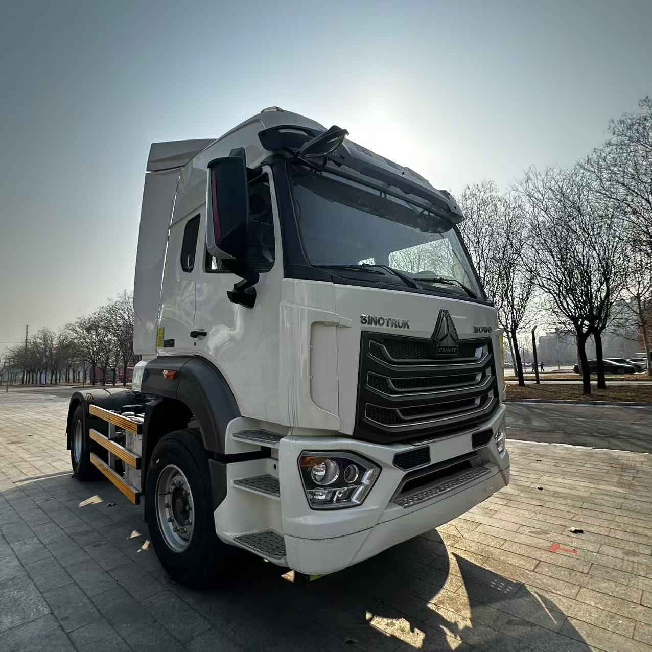 الثقيلة شاحنة هوفو 4 * 2 رئيس الجر